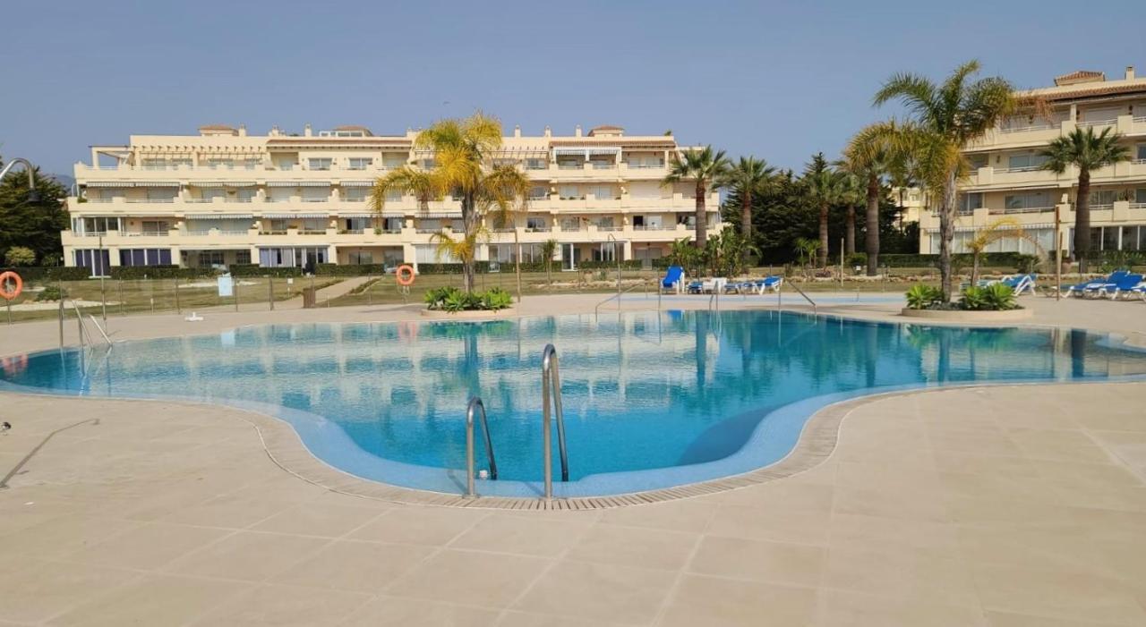 2 Bedroom Apartment Overlooking Mediterranean, 2 Outdoor Pools La Cala De Mijas Exterior foto