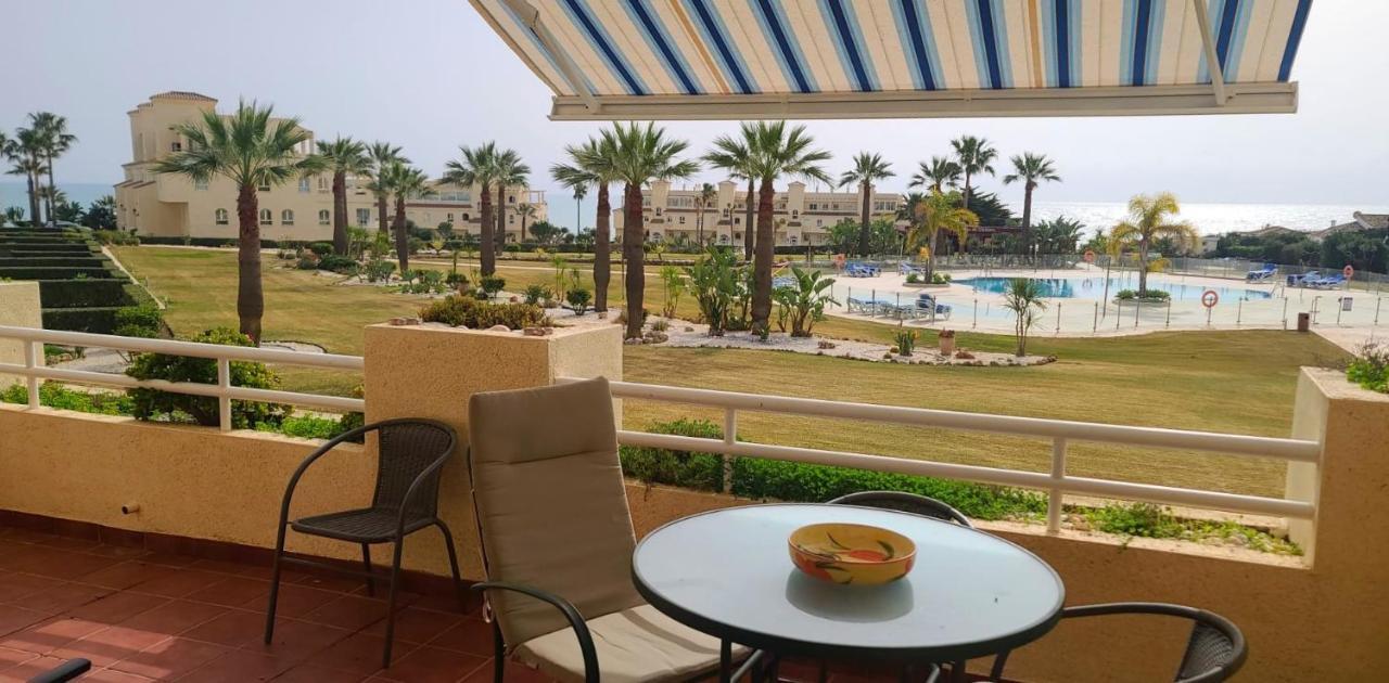 2 Bedroom Apartment Overlooking Mediterranean, 2 Outdoor Pools La Cala De Mijas Exterior foto